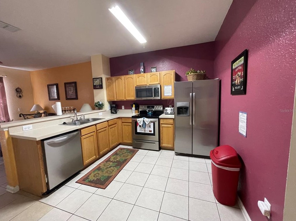 7646 Sir Kaufmann Ct, Kissimmee, FL 34747