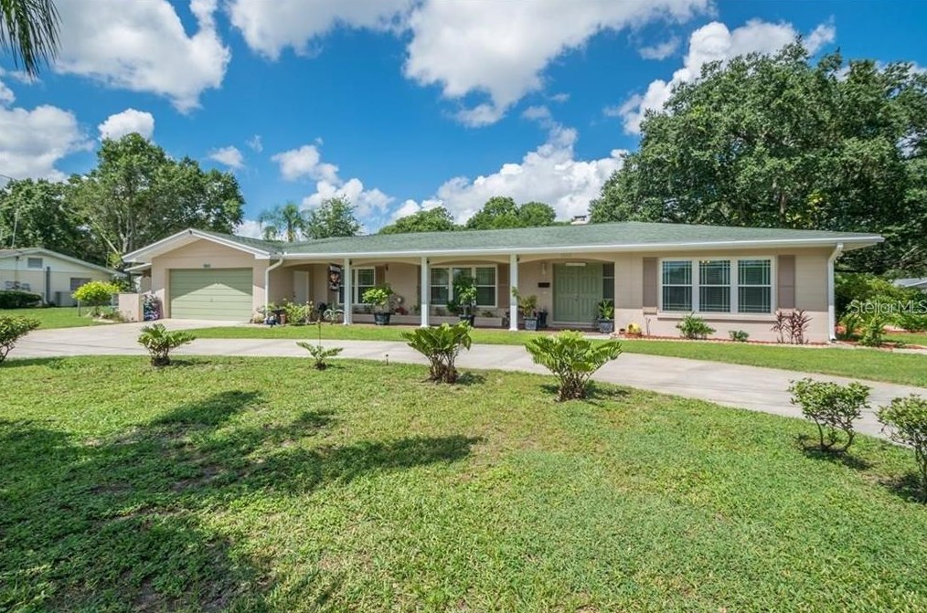 1500 8th St Se, Winter Haven, FL 33880