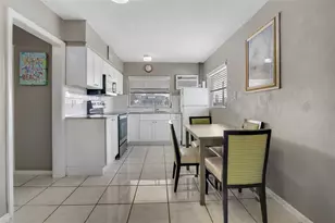 7304 Coquina Way, Saint Pete Beach, FL 33706 - Photo 10