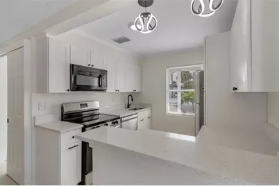 7304 Coquina Way, Saint Pete Beach, FL 33706 - Photo 20