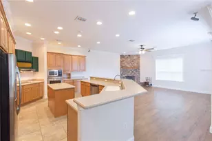 1380 E Lakeshore Blvd, Kissimmee, FL 34744 - Photo 18