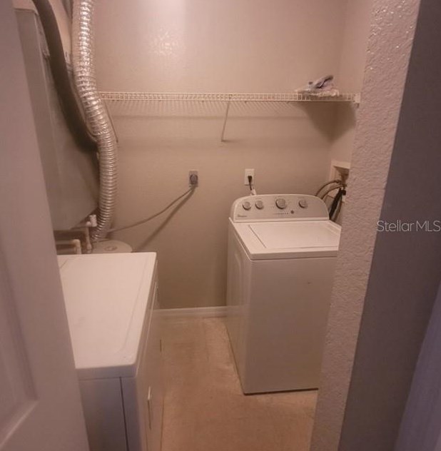 6328 Raleigh St, Orlando FL 32835-5612 exterior