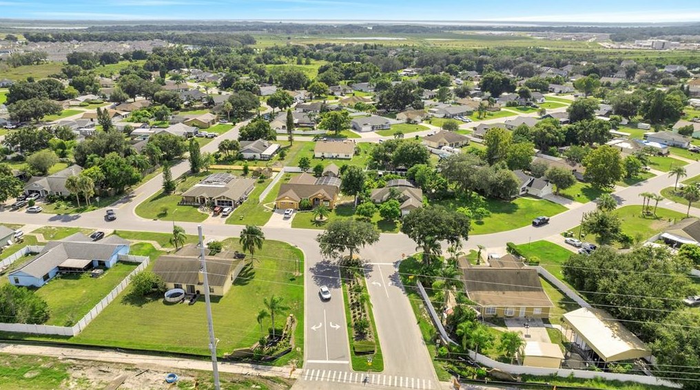 2316 Kings Crest Rd, Kissimmee, FL 34744