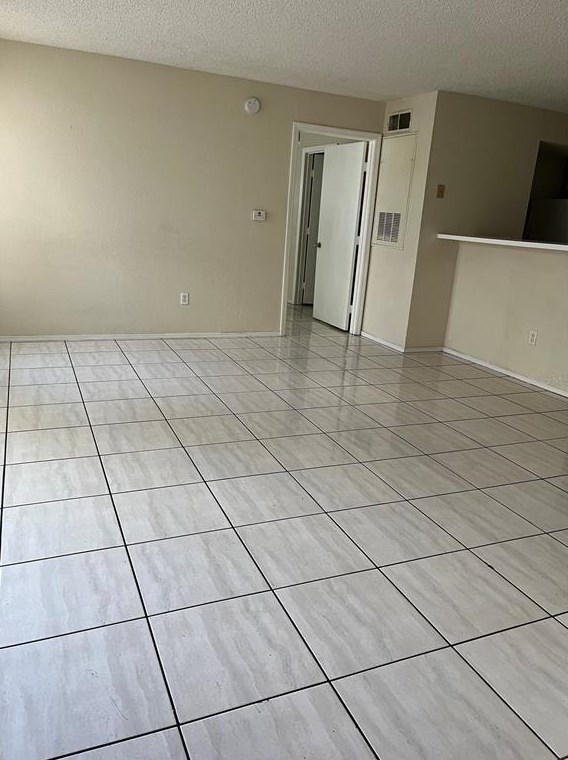 4105 Tropical Isle Blvd #215, Kissimmee, FL 34741