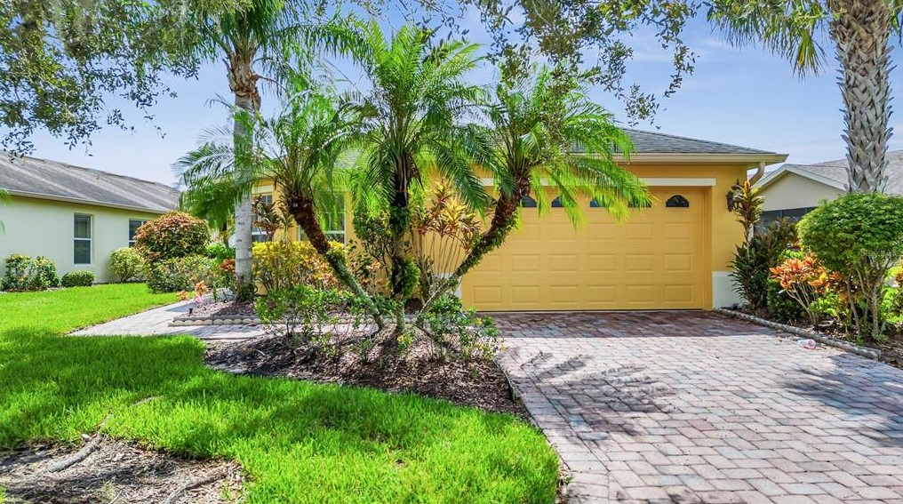 221 Rialto Rd, Kissimmee, FL 34759