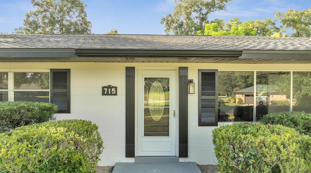 715 Eastover Cir, Deland, FL 32724