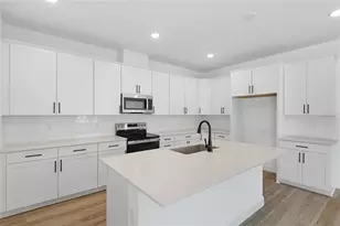 4060 Bannock Ave, Tavares, FL 32778 - Photo 6