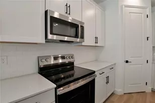 4064 Bannock Ave, Tavares, FL 32778 - Photo 4