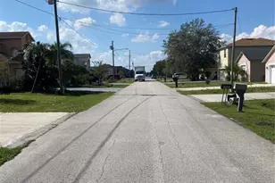 255 Abbotsbury Dr, Kissimmee, FL 34758 - Photo 10