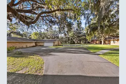 5100 Helen Court, Saint Cloud, FL 34772 - Photo 4