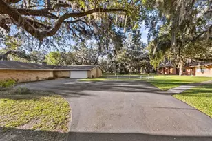 5100 Helen Ct, Saint Cloud, FL 34772 - Photo 4