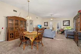 5846 Greenbriar Ct, Zephyrhills, FL 33542 - Photo 10