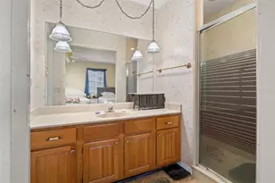 5846 Greenbriar Ct, Zephyrhills, FL 33542 - Photo 16