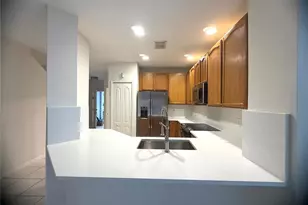 10786 Savannah Wood Dr, Orlando, FL 32832 - Photo 4