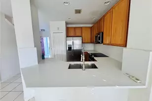 10786 Savannah Wood Dr, Orlando, FL 32832 - Photo 8