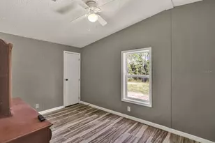 141 Woods Rd, San Mateo, FL 32187 - Photo 18