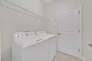 424 Brunswick Dr, Davenport, FL 33837 - Photo 16