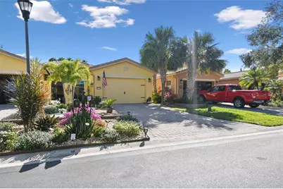 2448 Palm Tree Drive, Kissimmee, FL 34759 - Photo 2