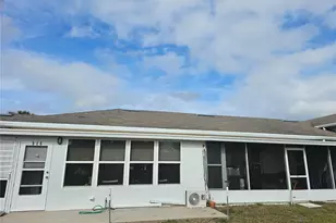 915 Club Cir, Lakeshore, FL 33854 - Photo 12