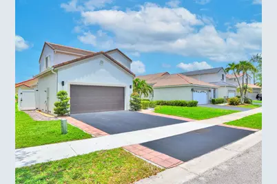 624 NE Stanton Drive, Weston, FL 33326 - Photo 4