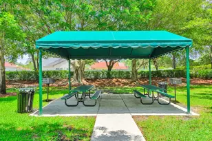 624 NE Stanton Dr, Weston, FL 33326 - Photo 82