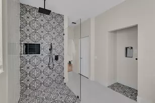 624 NE Stanton Dr, Weston, FL 33326 - Photo 32