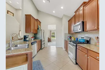 336 Del Sol Avenue, Davenport, FL 33837 - Photo 10