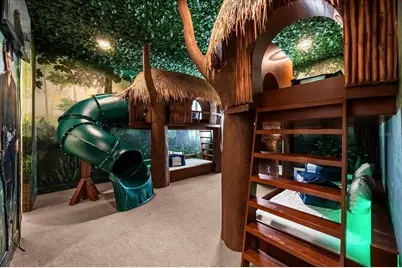 2137 Pine Oak Loop, Davenport, FL 33837 - Photo 16