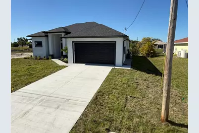 1320 NE 14th Avenue, Cape Coral, FL 33909 - Photo 4