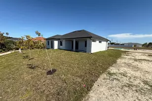 1320 NE 14th Ave, Cape Coral, FL 33909 - Photo 30