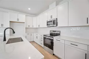 9071 Players Dr, Weeki Wachee, FL 34613 - Photo 8