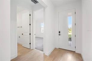 9109 Players Dr, Weeki Wachee, FL 34613 - Photo 4