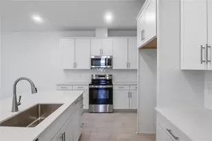 9093 Players Dr, Weeki Wachee, FL 34613 - Photo 6