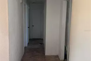 589 Duncan Cir E, Auburndale, FL 33823 - Photo 4