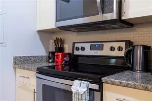 8919 Shine Dr, Kissimmee, FL 34747 - Photo 14