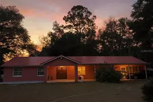 912 NE 144th Ct, Silver Springs, FL 34488 - Photo 2