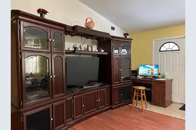 912 NE 144th Court, Silver Springs, FL 34488 - Photo 4