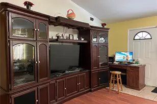 912 NE 144th Ct, Silver Springs, FL 34488 - Photo 4