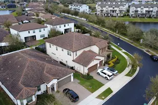 10902 Citron Oaks Dr, Orlando, FL 32836 - Photo 2