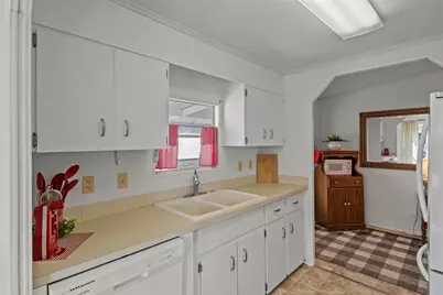 6475 Peppertree Path NE, Winter Haven, FL 33881 - Photo 12