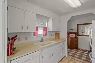 6475 Peppertree Path NE, Winter Haven, FL 33881 - Photo 12