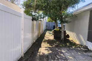 250 Sir Phillips Dr, Davenport, FL 33837 - Photo 46