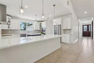 3607 Hidden River Ln, Tavares, FL 32778 - Photo 14