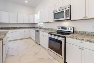 2776 Tropical Lake Dr, Kissimmee, FL 34741 - Photo 10