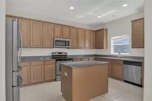 545 Fairhaven Dr, Davenport, FL 33837 - Photo 4