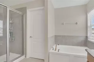 545 Fairhaven Dr, Davenport, FL 33837 - Photo 10