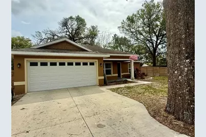 74 N Oak Avenue, Umatilla, FL 32784 - Photo 2