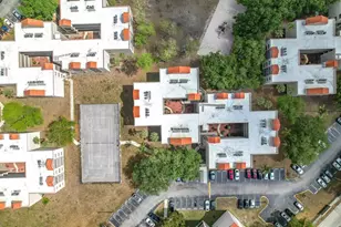 6065 NW 186th St, Hialeah, FL 33015 - Photo 16