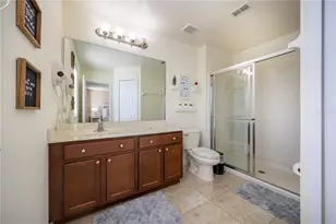 561 Las Fuentes Dr, Kissimmee, FL 34746 - Photo 14