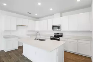 1114 Olivine Ave, Dundee, FL 33838 - Photo 4